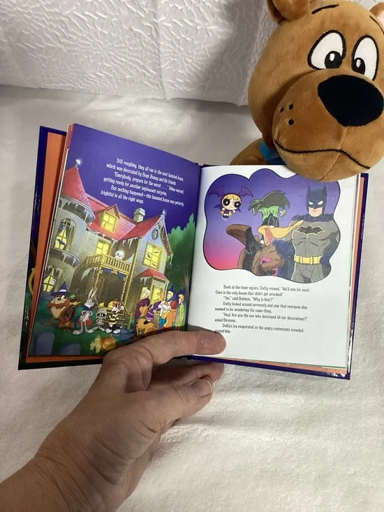 Scooby Doo Kohls Cares “A Halloween Mystery” Book & 9” Sitting Plush NEW - Picture 8 of 11